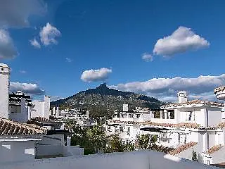 Apartamentos Serinamar Naranjos de Marbella