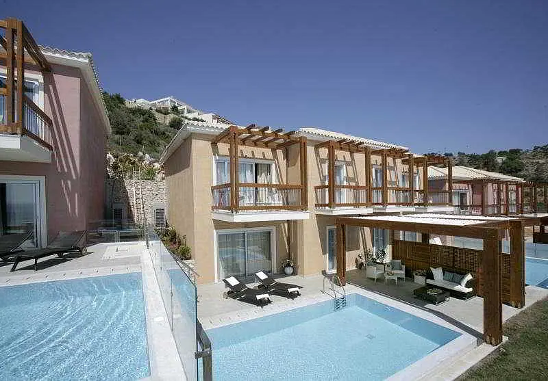 Apostolata Island Resort & Spa
