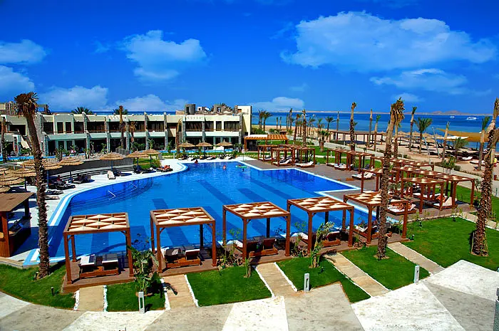 CORAL SEA SENSATORI RESORT