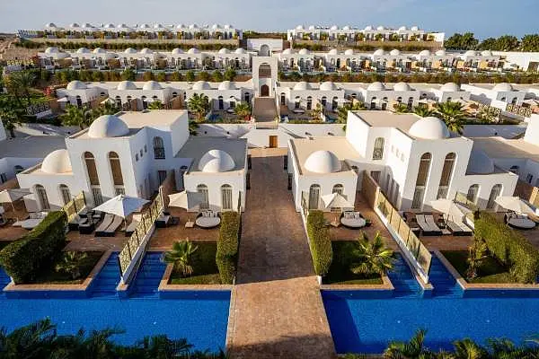 FORT ARABESQUE BEACH RESORT