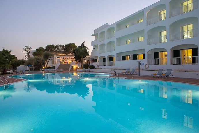 Gavimar Ariel Chico Hotel and Apartments