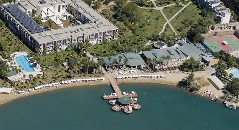 GREEN BAY RESORT & SPA