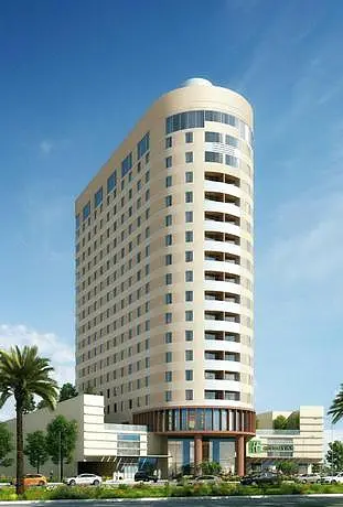 Holiday Inn and Suites Dubai Science Park, An Ihg
