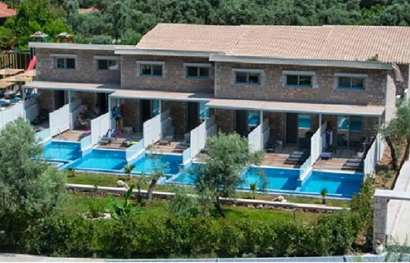 Kastro Maisonettes With Private Pool