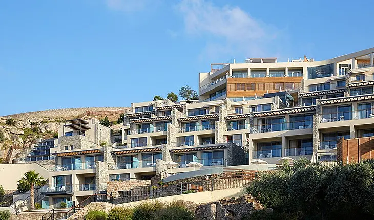 LINDOS BLU LUXURY HOTEL & SUITES