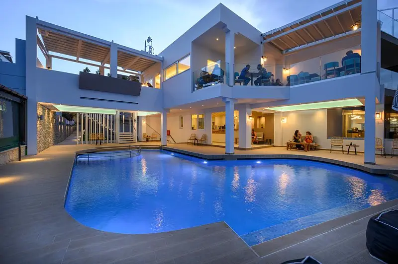 MARE BOUTIQUE FOR FAMILIES