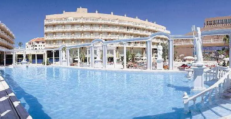 Mare Nostrum Resort