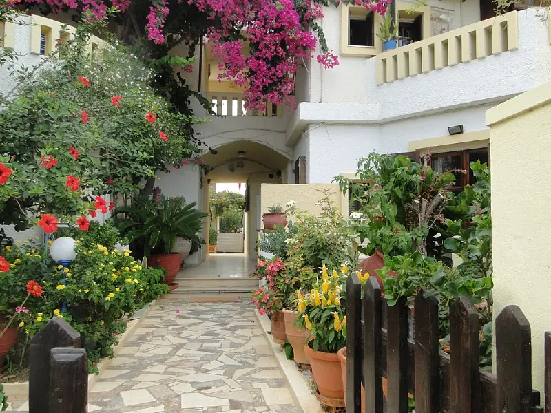 Paradise Inn