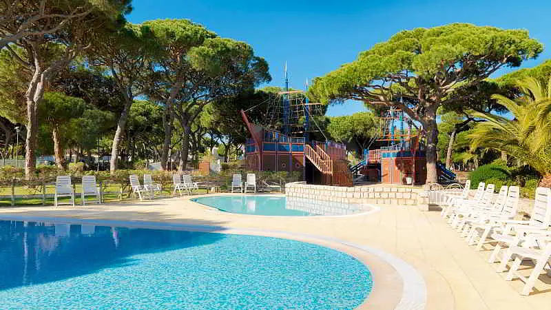 Pine Cliffs Residence a Luxury Collection Resort