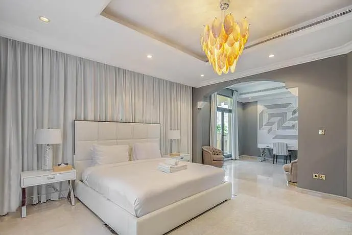 Prvt Pool Beach in Luxury Palm Jumeirah Villa