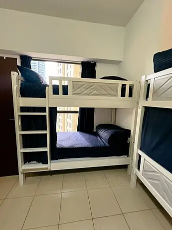 Urban Panda Hostel JBR Dubai