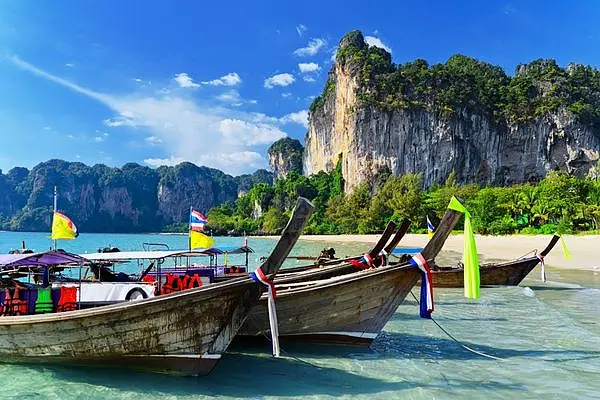 VACANTA COPIILOR LA PLAJA IN THAILANDA - KRABI 14.02.2025!
