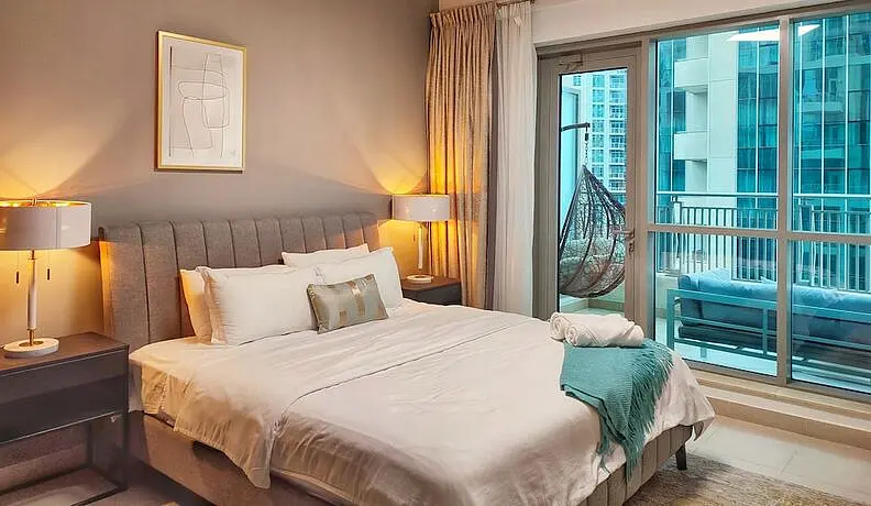 Whitesage - Fountain View Stylish Apt With Spacious Terrace