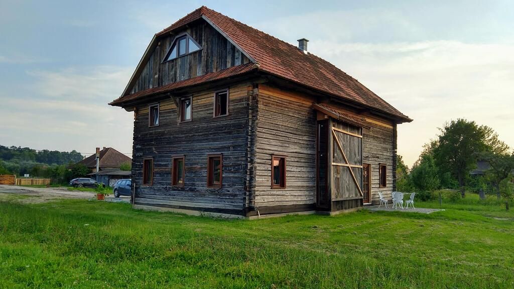 CASA DE VACANȚĂ WOODEN BARN